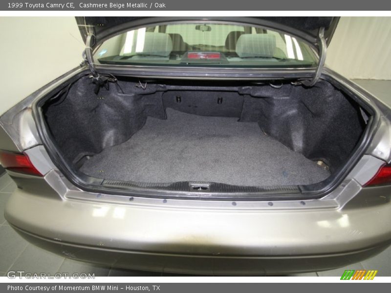 Cashmere Beige Metallic / Oak 1999 Toyota Camry CE