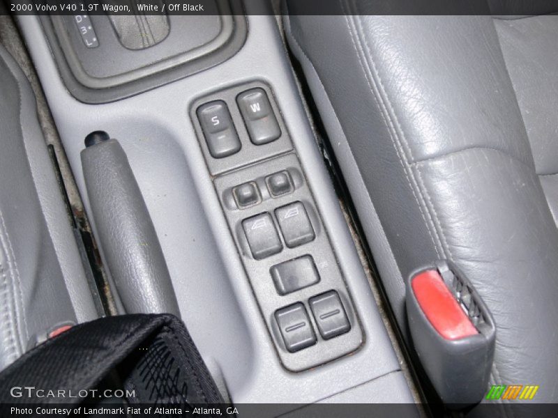 Controls of 2000 V40 1.9T Wagon