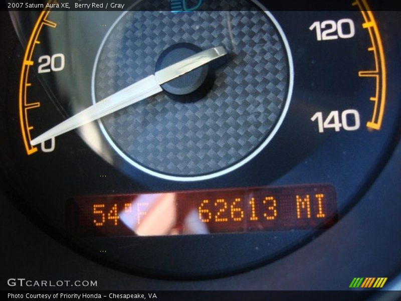 Berry Red / Gray 2007 Saturn Aura XE