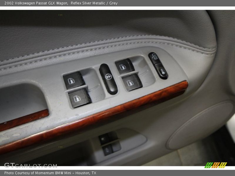 Reflex Silver Metallic / Grey 2002 Volkswagen Passat GLX Wagon