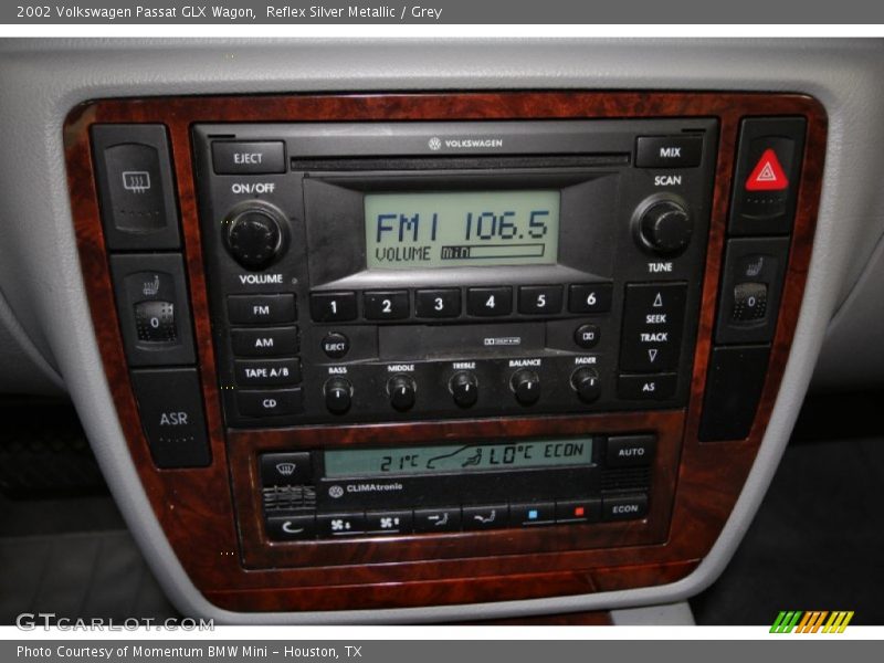 Reflex Silver Metallic / Grey 2002 Volkswagen Passat GLX Wagon
