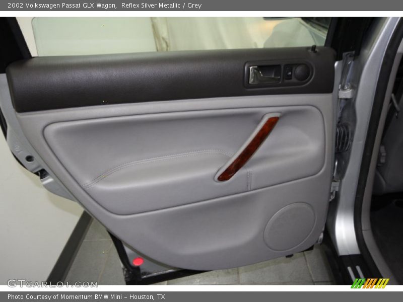 Reflex Silver Metallic / Grey 2002 Volkswagen Passat GLX Wagon