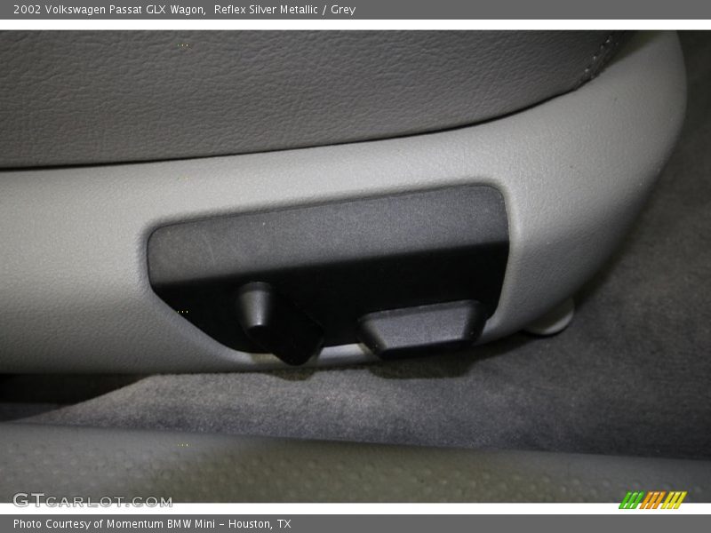 Reflex Silver Metallic / Grey 2002 Volkswagen Passat GLX Wagon