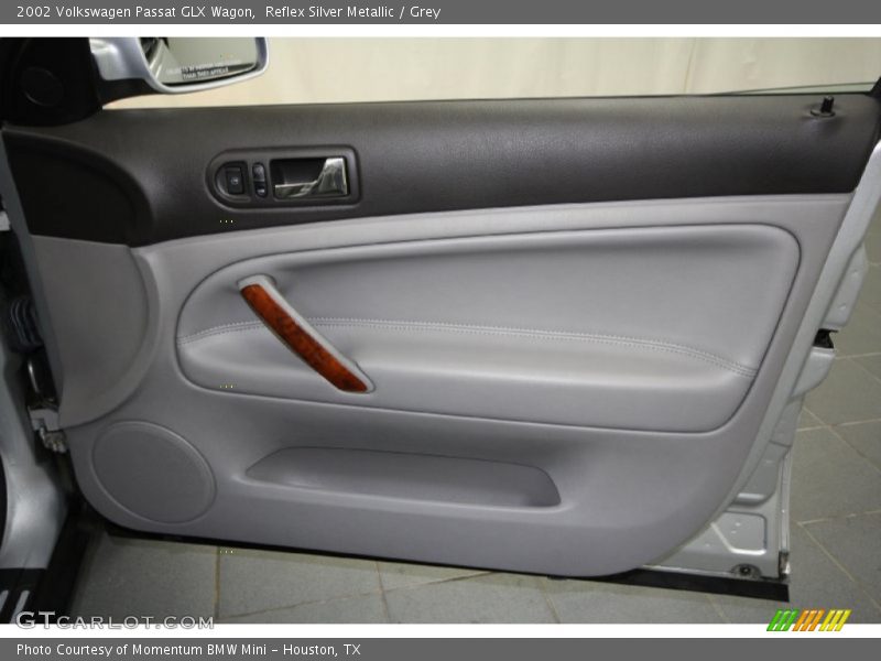Reflex Silver Metallic / Grey 2002 Volkswagen Passat GLX Wagon