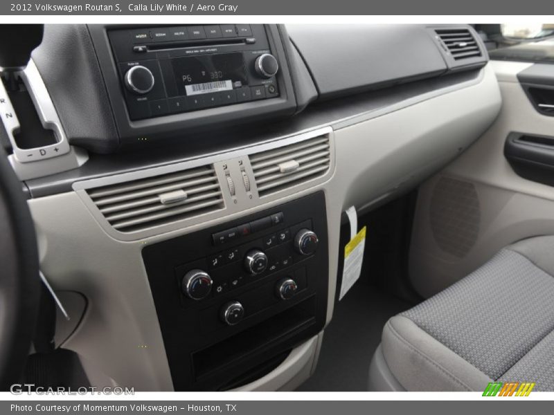 Calla Lily White / Aero Gray 2012 Volkswagen Routan S