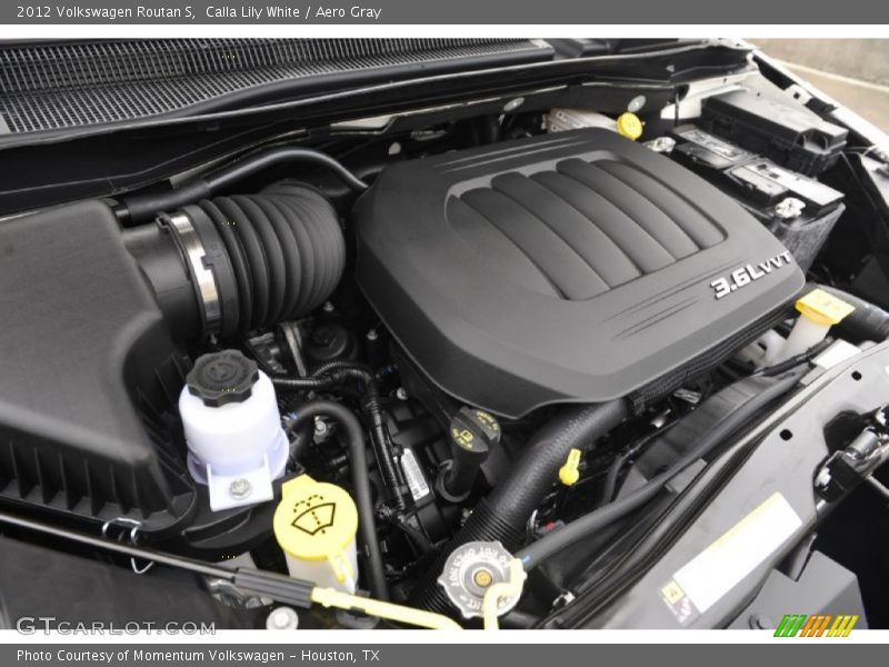 Calla Lily White / Aero Gray 2012 Volkswagen Routan S