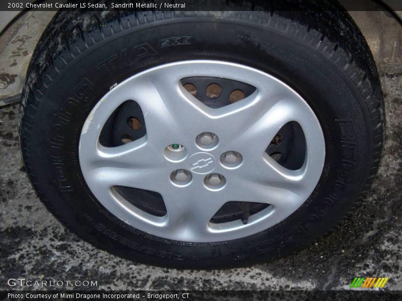 Sandrift Metallic / Neutral 2002 Chevrolet Cavalier LS Sedan