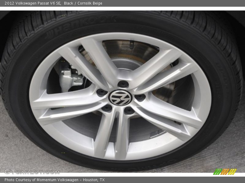 Black / Cornsilk Beige 2012 Volkswagen Passat V6 SE