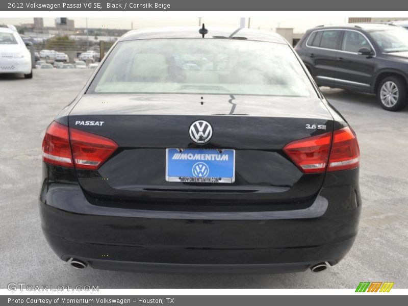Black / Cornsilk Beige 2012 Volkswagen Passat V6 SE