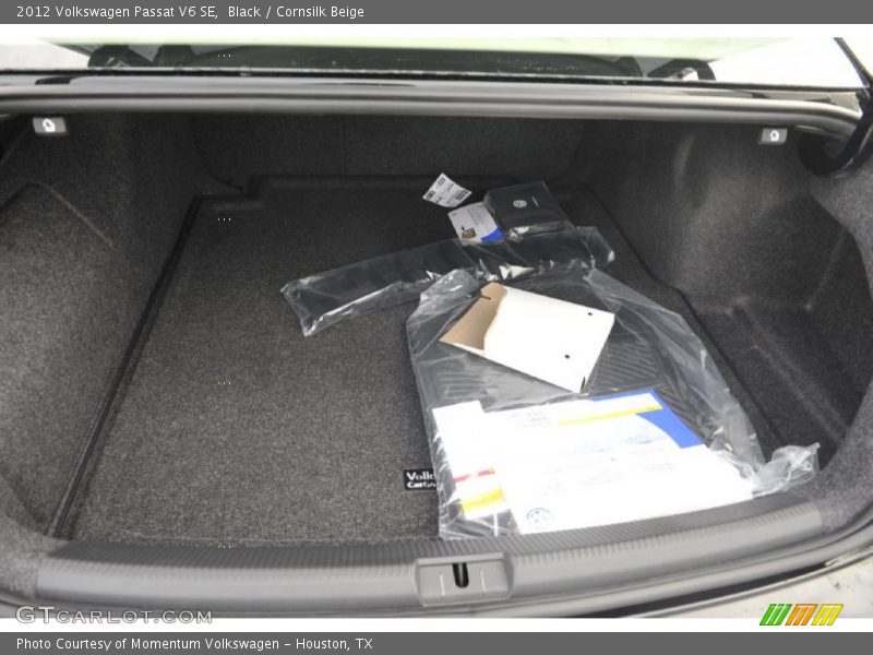 Black / Cornsilk Beige 2012 Volkswagen Passat V6 SE