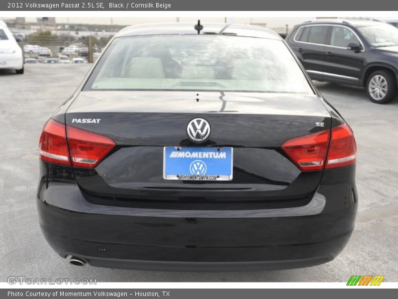 Black / Cornsilk Beige 2012 Volkswagen Passat 2.5L SE