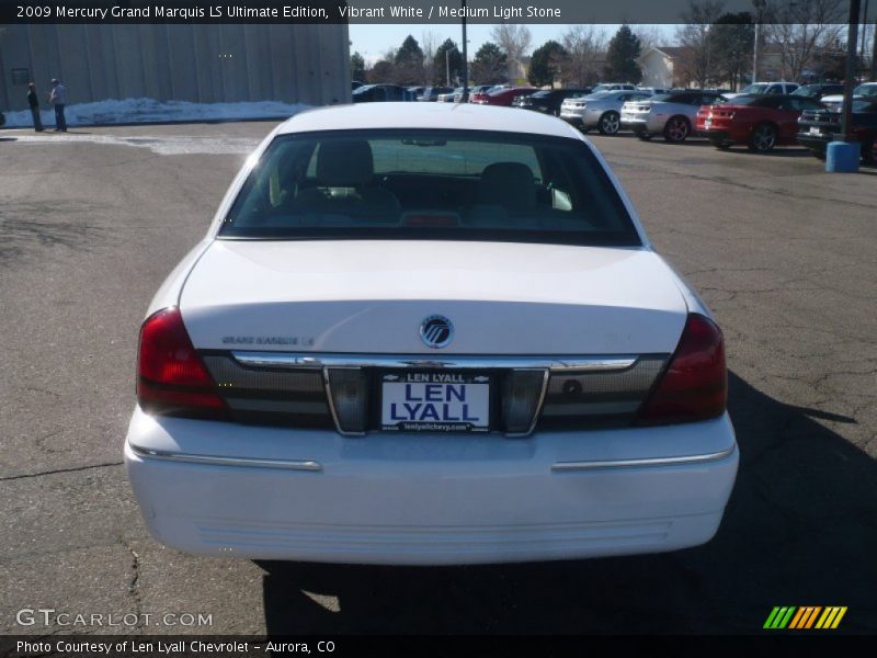 Vibrant White / Medium Light Stone 2009 Mercury Grand Marquis LS Ultimate Edition