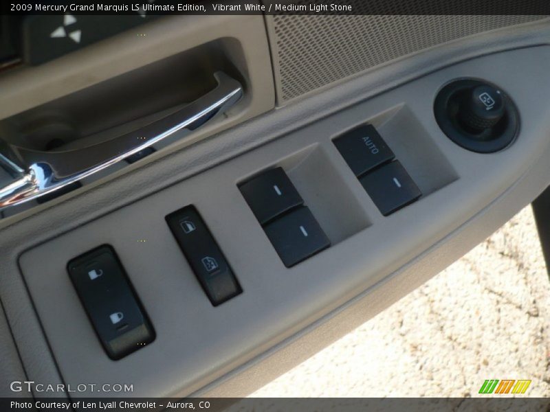 Vibrant White / Medium Light Stone 2009 Mercury Grand Marquis LS Ultimate Edition