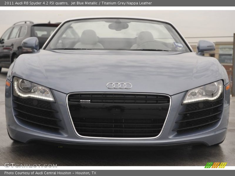  2011 R8 Spyder 4.2 FSI quattro Jet Blue Metallic