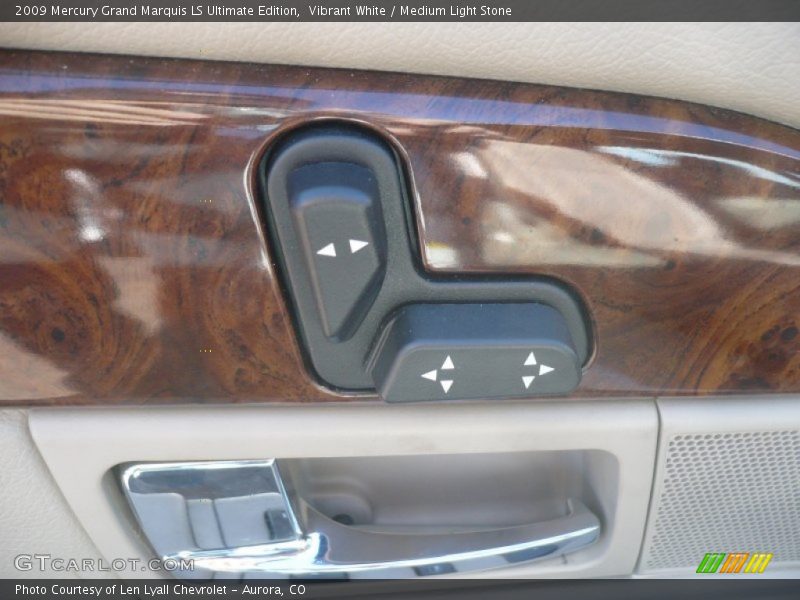 Vibrant White / Medium Light Stone 2009 Mercury Grand Marquis LS Ultimate Edition