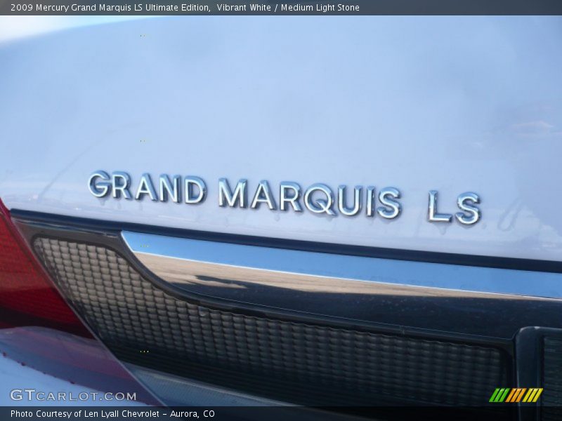Vibrant White / Medium Light Stone 2009 Mercury Grand Marquis LS Ultimate Edition