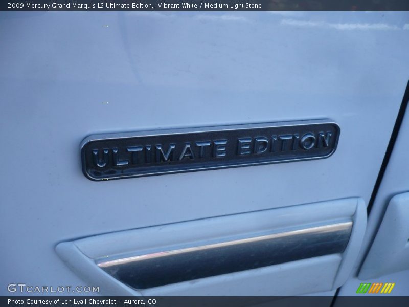 Vibrant White / Medium Light Stone 2009 Mercury Grand Marquis LS Ultimate Edition