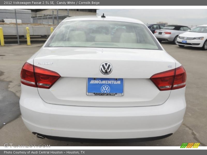 Candy White / Cornsilk Beige 2012 Volkswagen Passat 2.5L SE