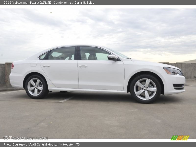 Candy White / Cornsilk Beige 2012 Volkswagen Passat 2.5L SE