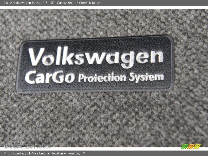 Candy White / Cornsilk Beige 2012 Volkswagen Passat 2.5L SE