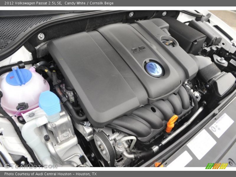 Candy White / Cornsilk Beige 2012 Volkswagen Passat 2.5L SE