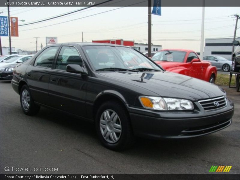 Graphite Gray Pearl / Gray 2000 Toyota Camry LE