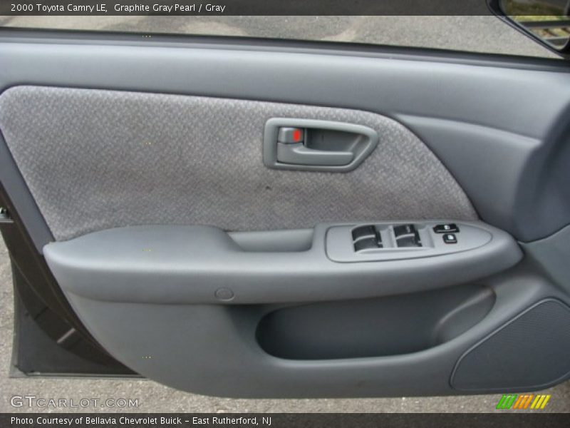 Graphite Gray Pearl / Gray 2000 Toyota Camry LE