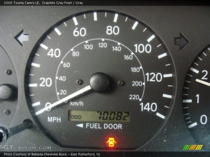 Graphite Gray Pearl / Gray 2000 Toyota Camry LE