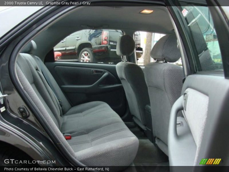 Graphite Gray Pearl / Gray 2000 Toyota Camry LE