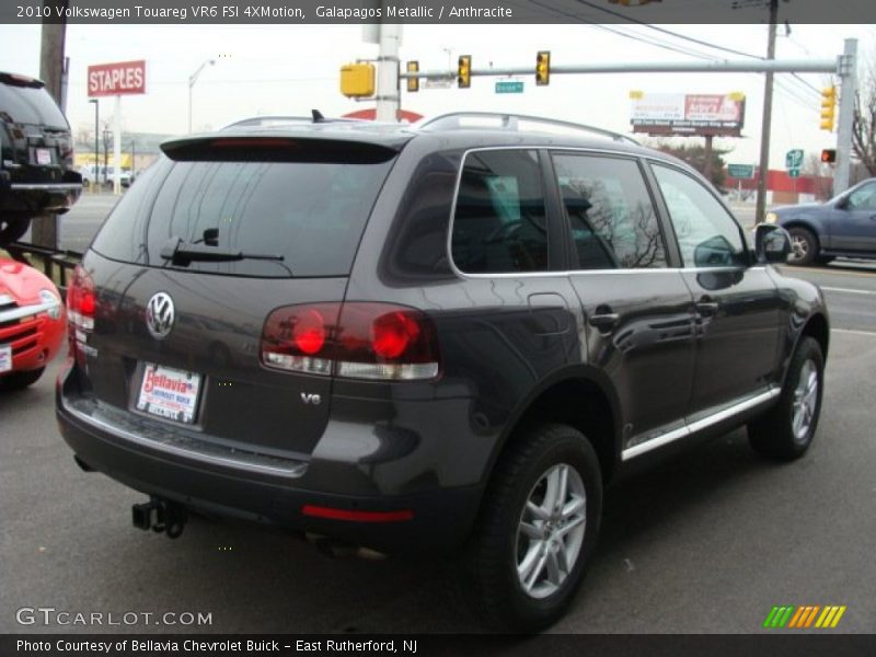 Galapagos Metallic / Anthracite 2010 Volkswagen Touareg VR6 FSI 4XMotion