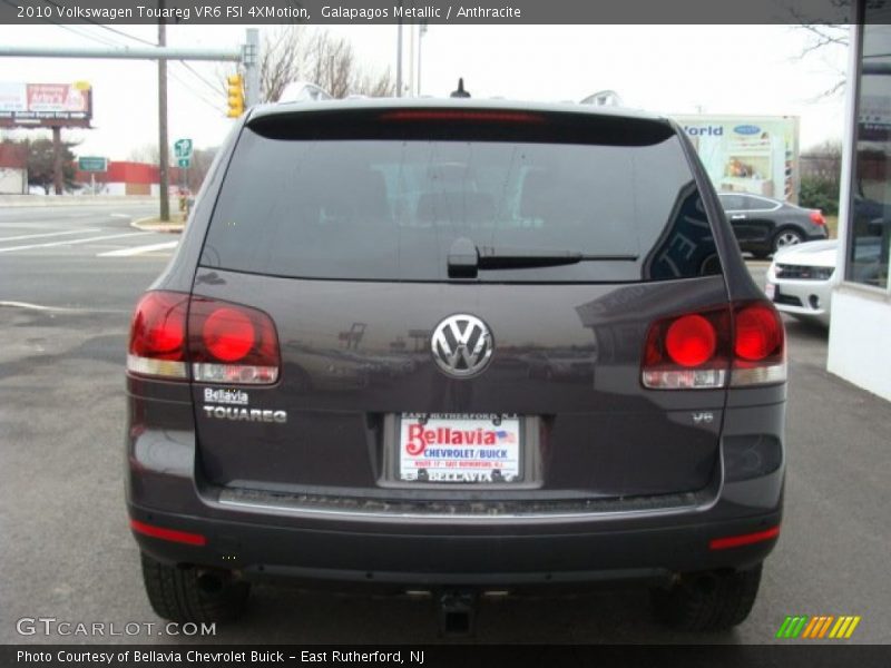 Galapagos Metallic / Anthracite 2010 Volkswagen Touareg VR6 FSI 4XMotion
