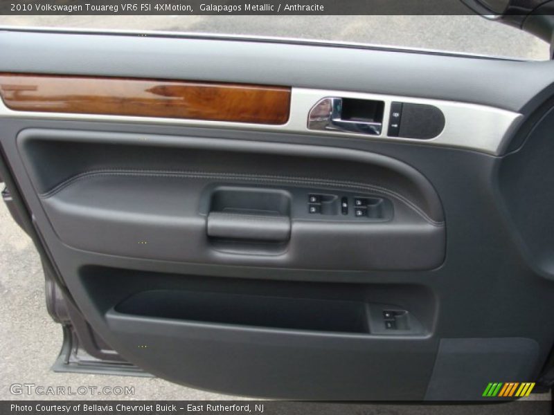 Galapagos Metallic / Anthracite 2010 Volkswagen Touareg VR6 FSI 4XMotion
