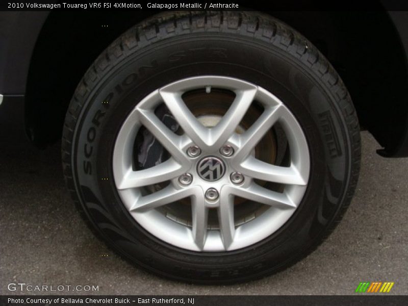 Galapagos Metallic / Anthracite 2010 Volkswagen Touareg VR6 FSI 4XMotion