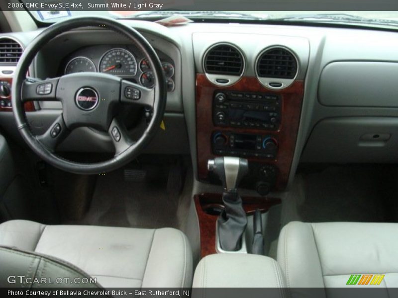 Summit White / Light Gray 2006 GMC Envoy SLE 4x4