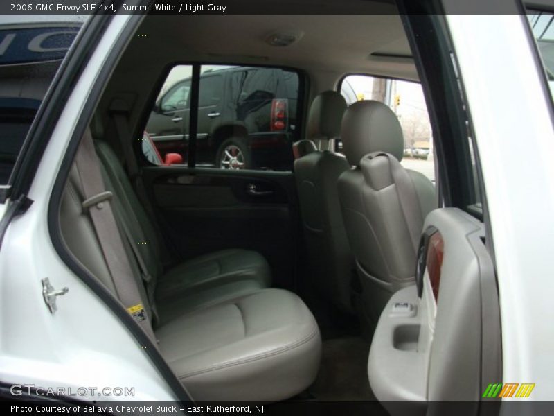 Summit White / Light Gray 2006 GMC Envoy SLE 4x4