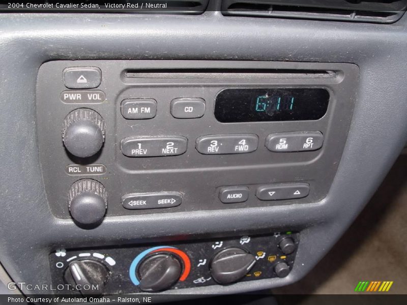 Victory Red / Neutral 2004 Chevrolet Cavalier Sedan