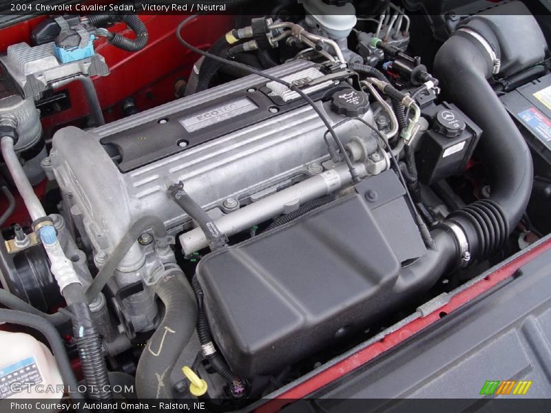 Victory Red / Neutral 2004 Chevrolet Cavalier Sedan