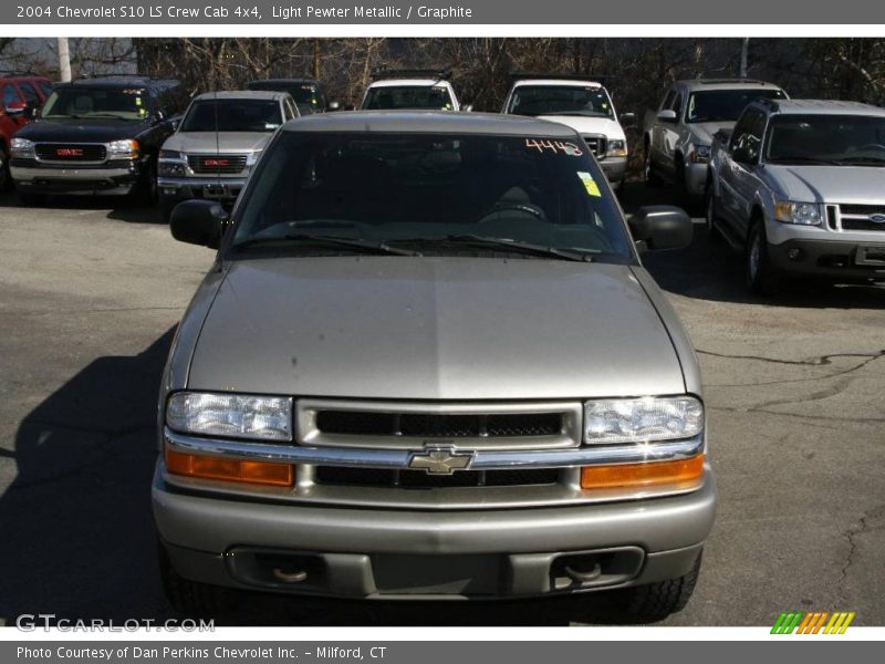 Light Pewter Metallic / Graphite 2004 Chevrolet S10 LS Crew Cab 4x4