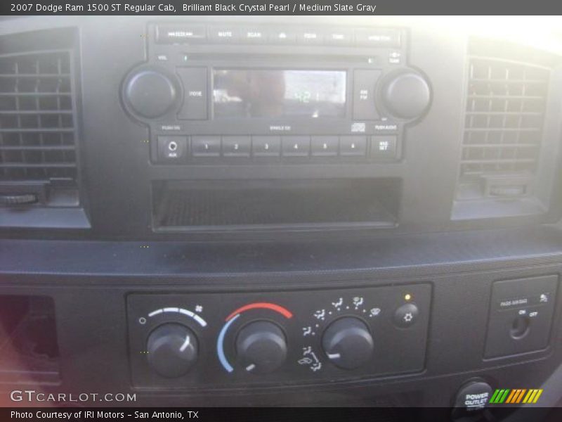 Brilliant Black Crystal Pearl / Medium Slate Gray 2007 Dodge Ram 1500 ST Regular Cab