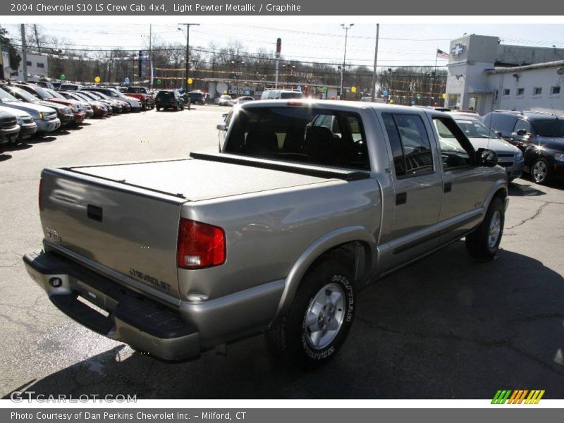 Light Pewter Metallic / Graphite 2004 Chevrolet S10 LS Crew Cab 4x4