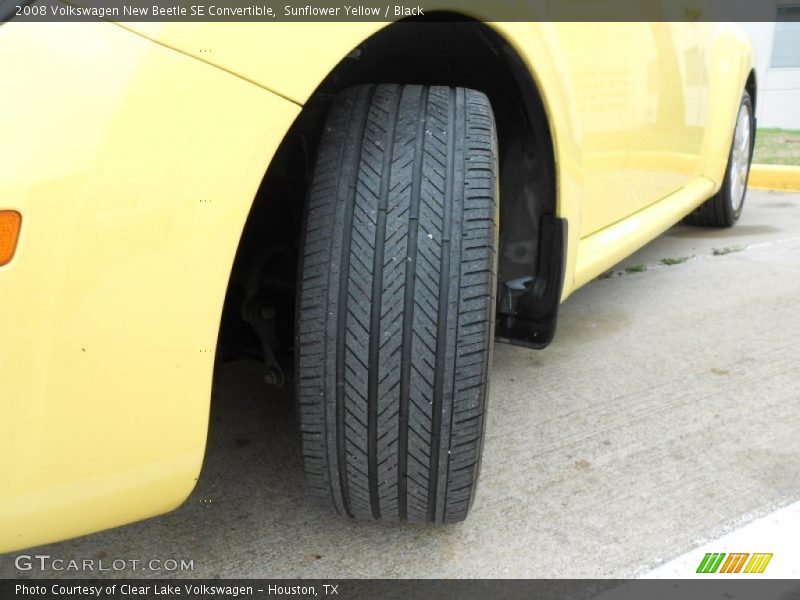 Sunflower Yellow / Black 2008 Volkswagen New Beetle SE Convertible