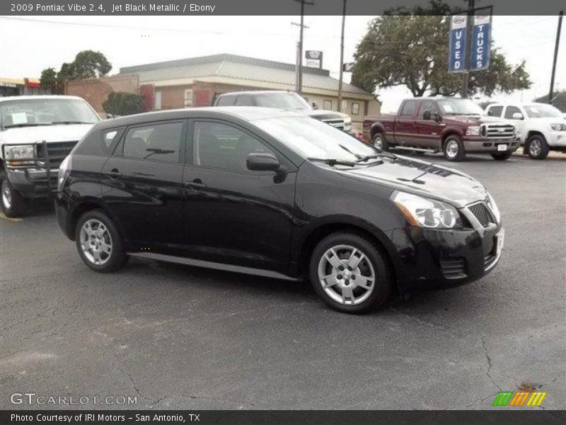 Jet Black Metallic / Ebony 2009 Pontiac Vibe 2.4