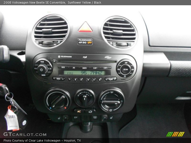 Sunflower Yellow / Black 2008 Volkswagen New Beetle SE Convertible