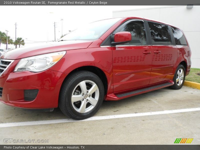 Pomegranate Red Metallic / Ceylon Beige 2010 Volkswagen Routan SE
