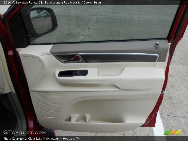 Pomegranate Red Metallic / Ceylon Beige 2010 Volkswagen Routan SE
