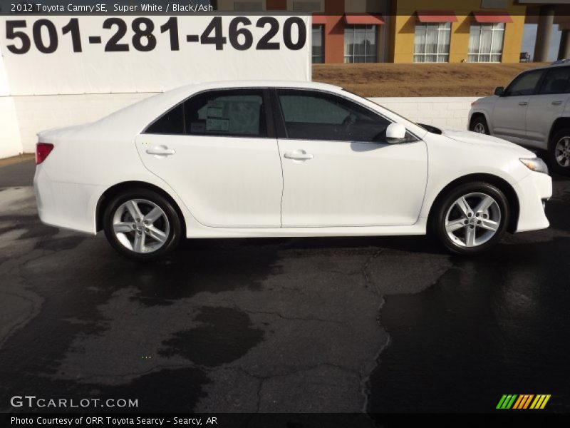 Super White / Black/Ash 2012 Toyota Camry SE