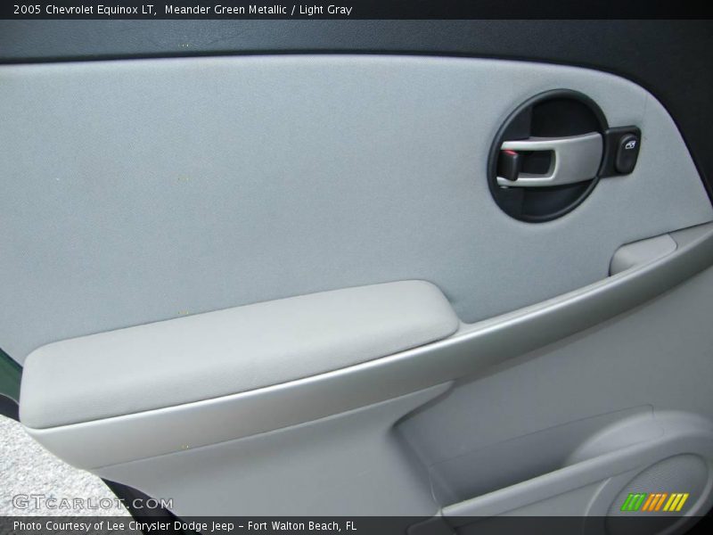 Meander Green Metallic / Light Gray 2005 Chevrolet Equinox LT