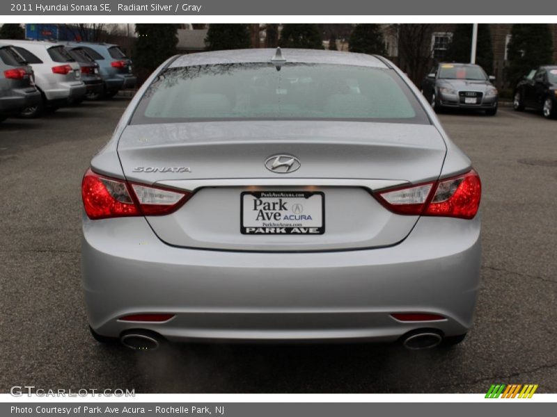 Radiant Silver / Gray 2011 Hyundai Sonata SE