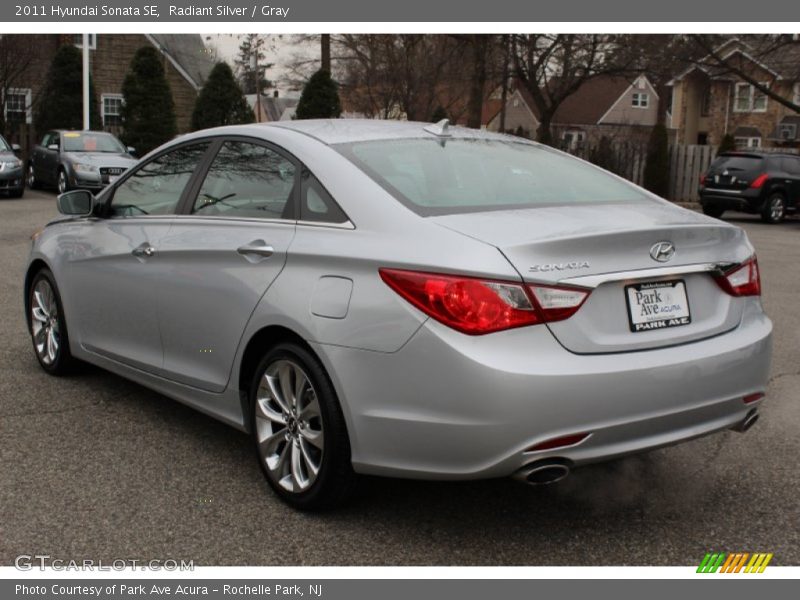 Radiant Silver / Gray 2011 Hyundai Sonata SE