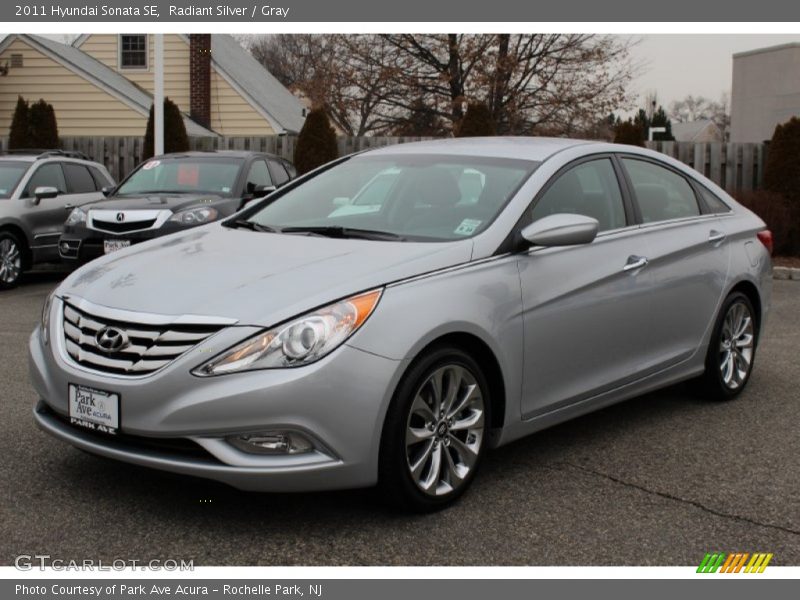 Radiant Silver / Gray 2011 Hyundai Sonata SE